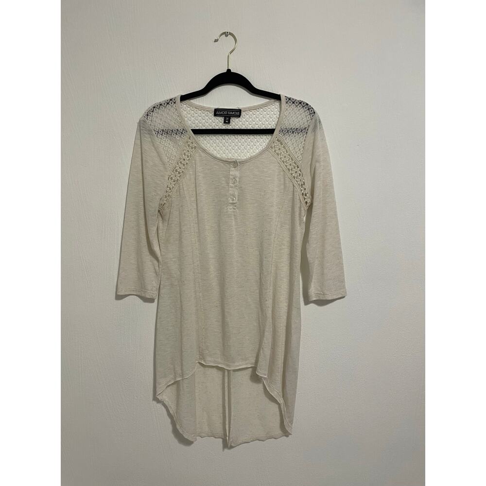 Almost Famous Women's Cream Colored Top With Lace Size XL
